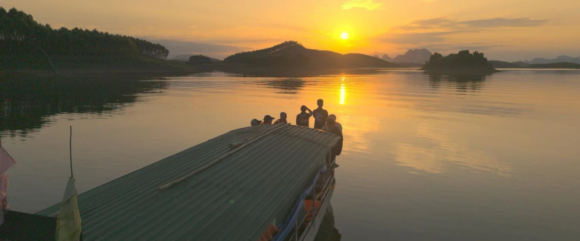 (12Th–23Rd May 2027) 12-Day Northern Vietnam & Halong Bay Tour