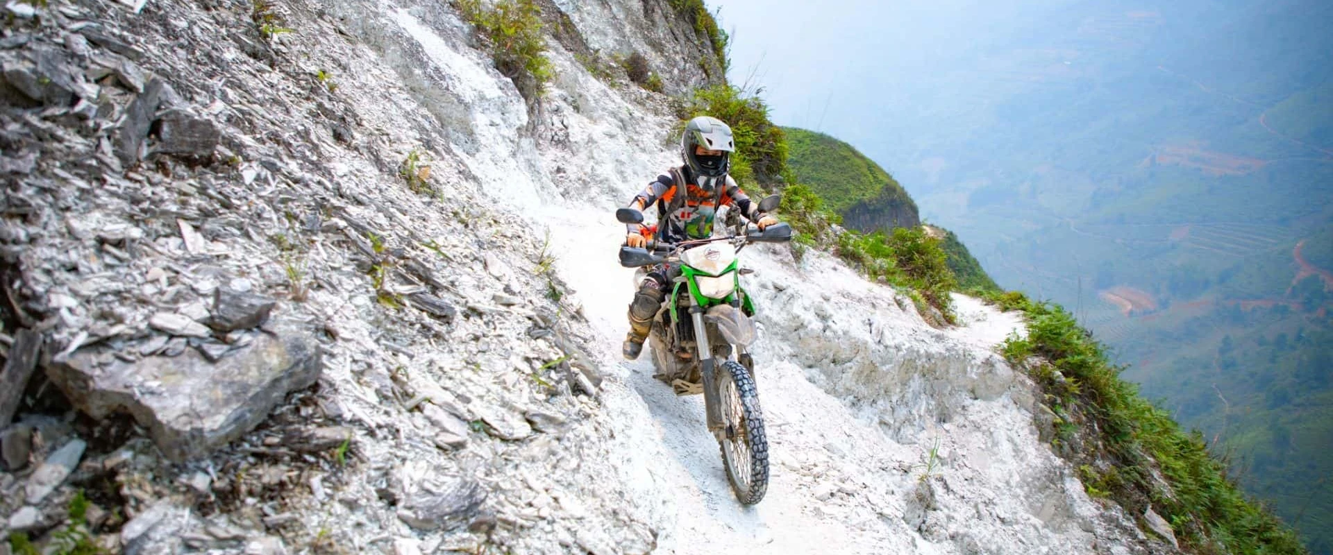 ( 25Th–31St May, 2027 ) 7-Day Northeast Vietnam Motorcycle Tour