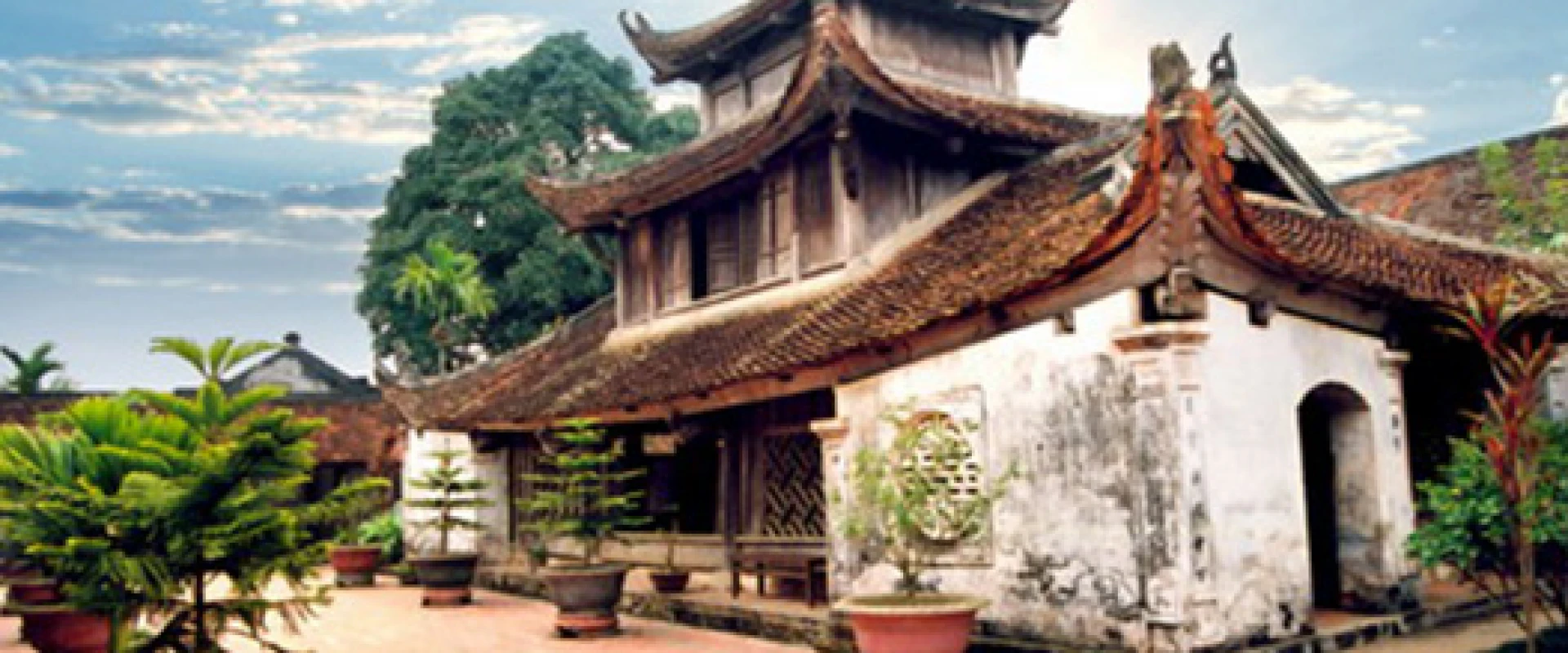 Vietnam Motorbike Tour - 1 Day Hanoi & Typical Village