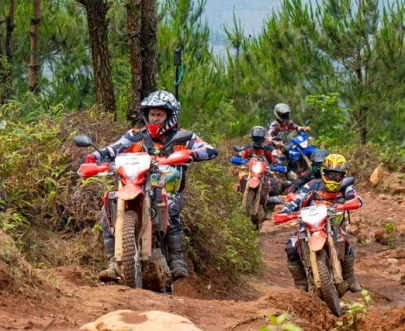 ( 22Nd Feb – 5Th Mar, 2027 ) Vietnam Motorbike: 12 Unforgettable Days From Open Roads To Halong Bay