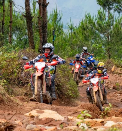 ( 22Nd Feb – 5Th Mar, 2027 ) Vietnam Motorbike: 12 Unforgettable Days From Open Roads To Halong Bay