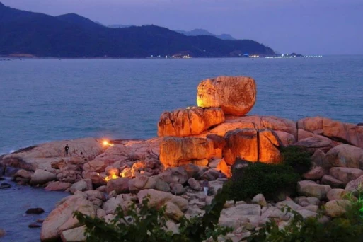 Hon Chong Promontory