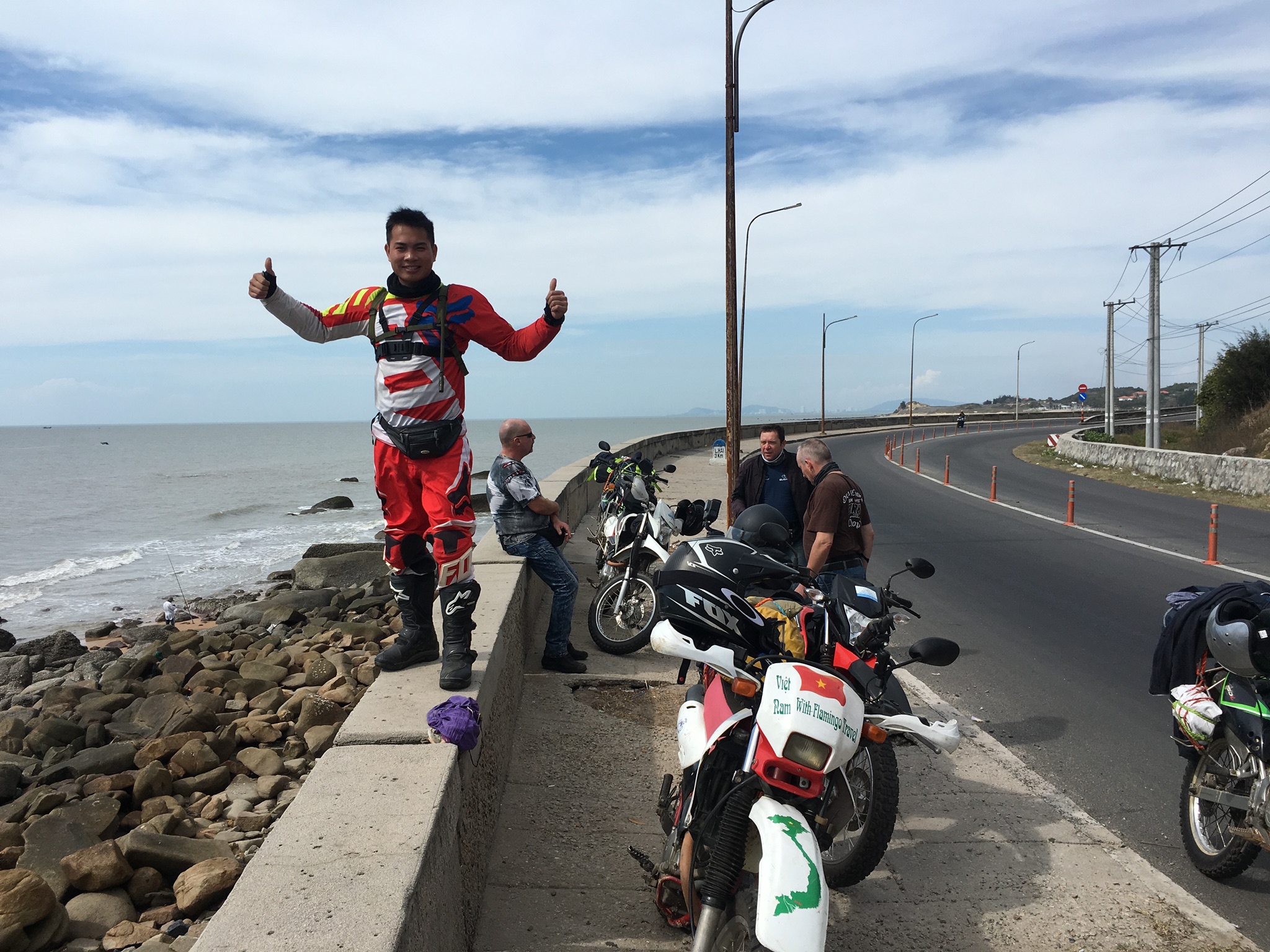 Vietnam Motorbike tríp along the coastal routes