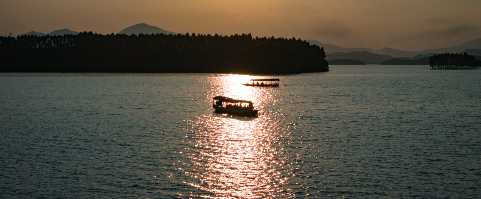 (25Th–31St Aug, 2026) Epic 7-Day Northwest Vietnam Motorcycle Tour: Conquer Iconic Mountain Roads & Terraced Valleys