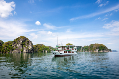 Day 11: (22nd Aug) Ha Long Bay Relaxation (B/L/D)