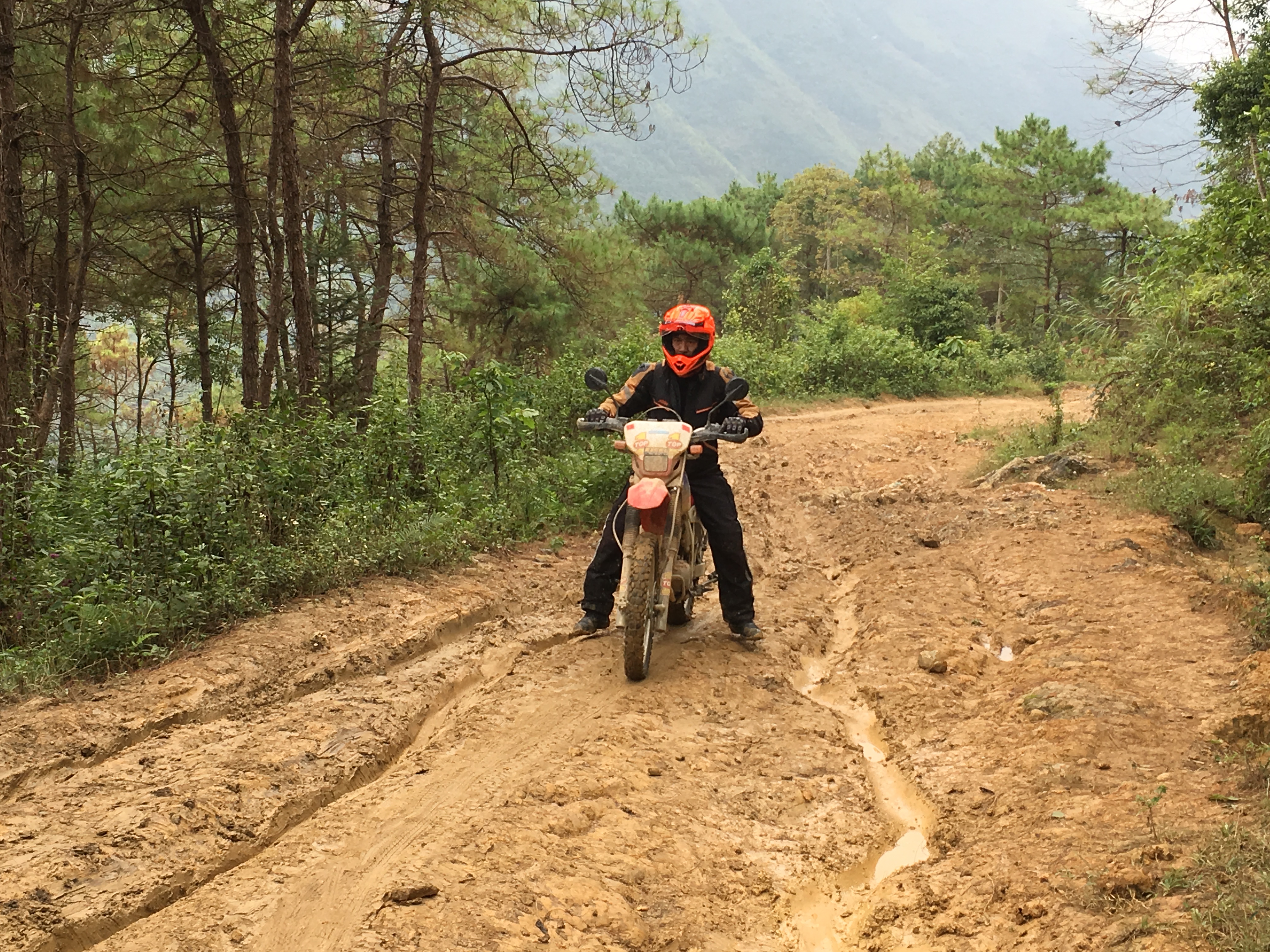 vietnam motorcycle tour