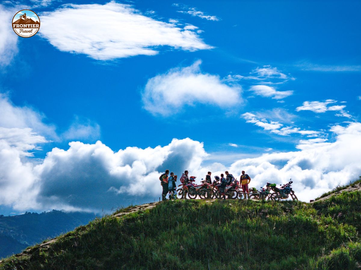 Vietnam motorbike tour guide 