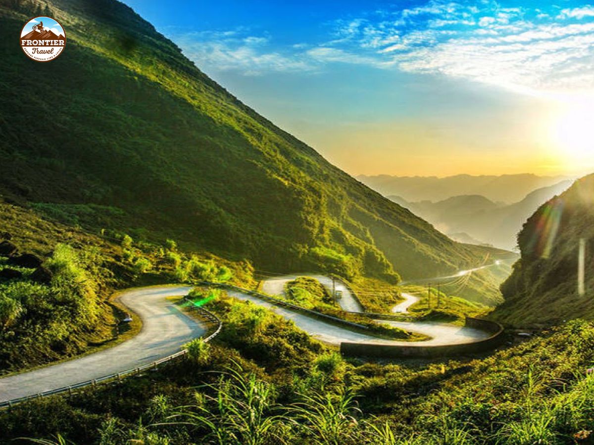Complete guide to Ha Giang loop motorbike tours