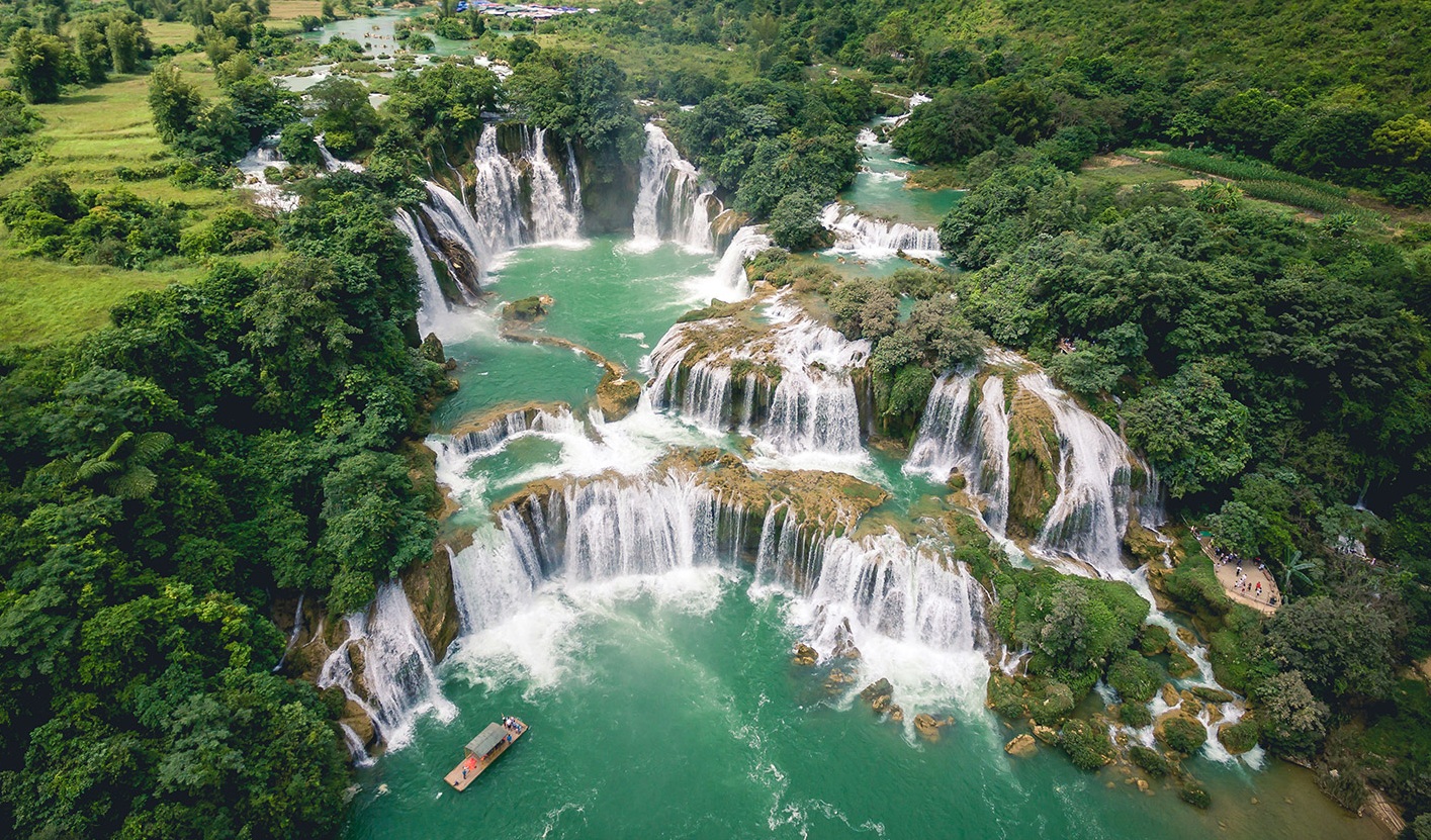 Day 1: Hanoi - Ban Gioc Waterfall (L/D)