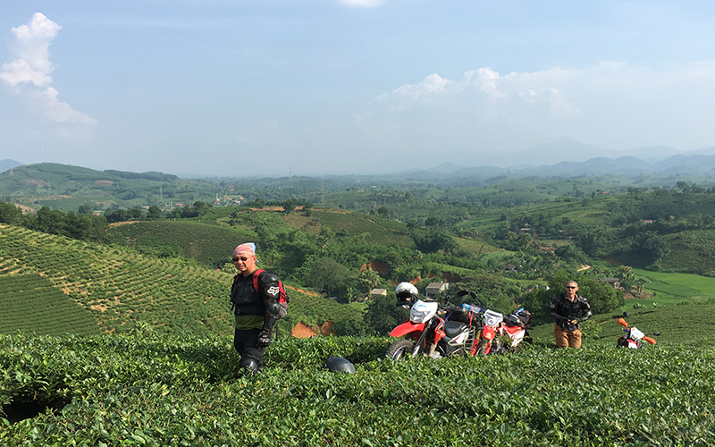 2-Weeks-Of-Exploring-From-Hanoi-To-Saigon-On-The-Trustworthy-Motorcycle
