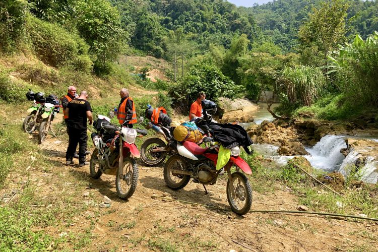 North Central vietnam motorbike trip