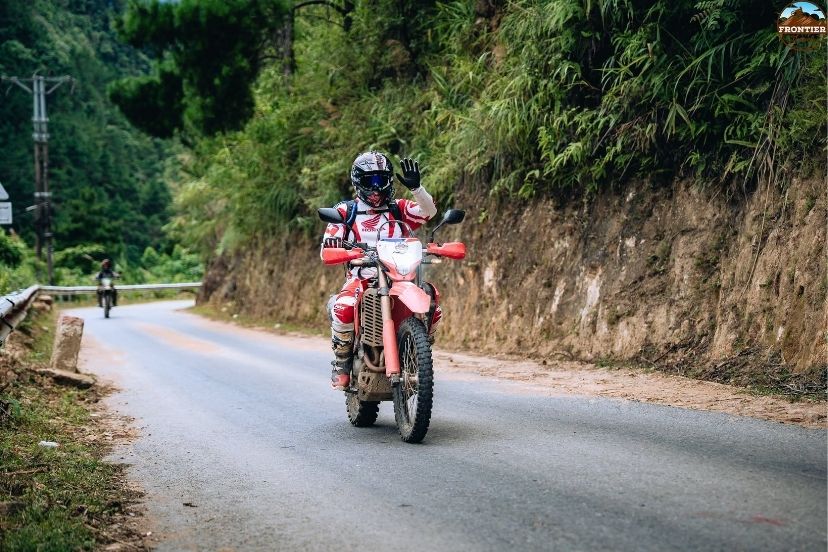 Seamless riding routes link historic hue with vibrant da nang and ancient hoi an