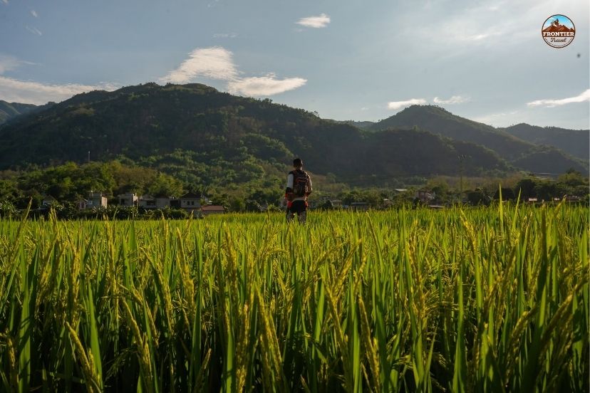 Simple travel tips help visitors enjoy the village safely and respectfully