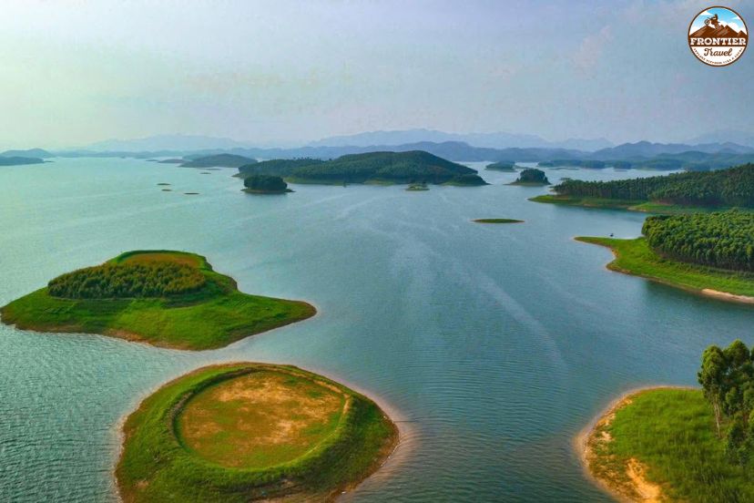 Sunrise landscapes across Thac Ba Lake in Vietnam