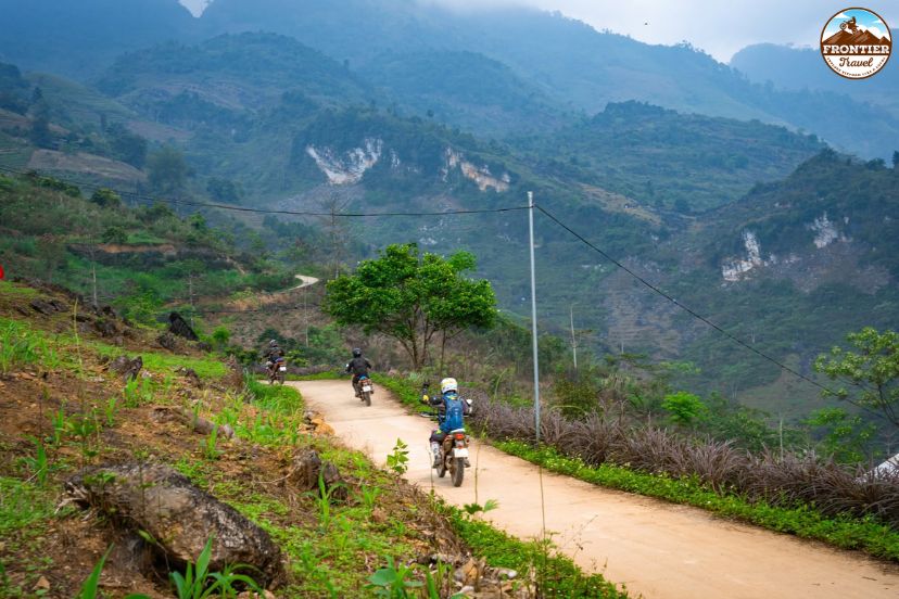 Tham Ma Pass winding roads in Ha Giang