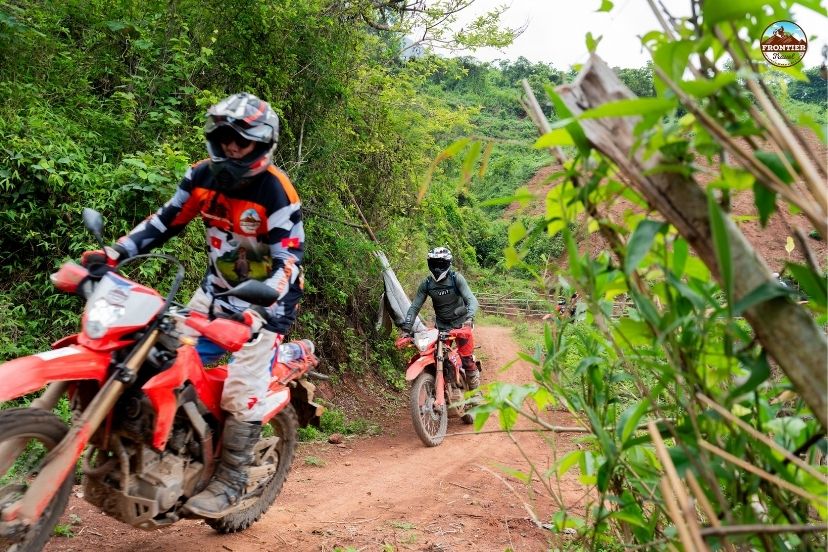 Checking required license permits and side detour miles with a guide.