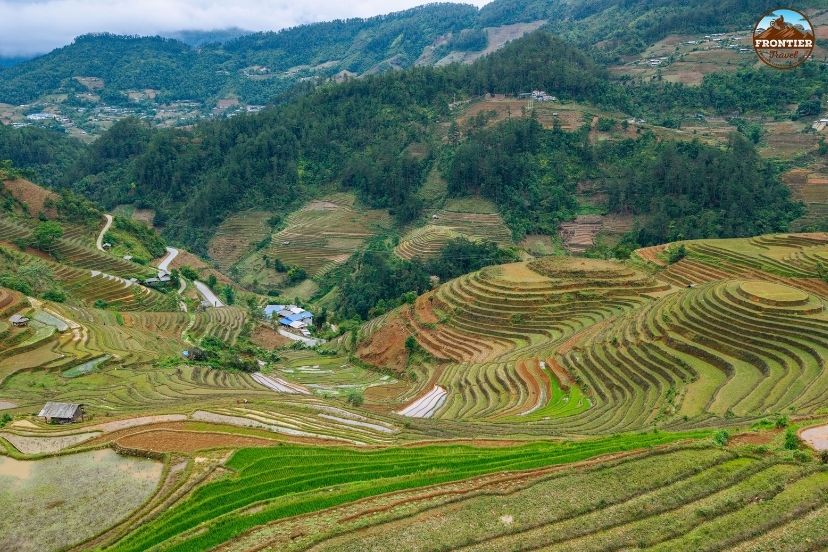 Exploring majestic mountain passes on the best motorbike tours north vietnam.