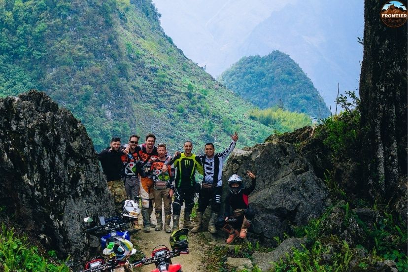 Planning an epic loop through the northeast with 8 days North Vietnam motorbike tours.