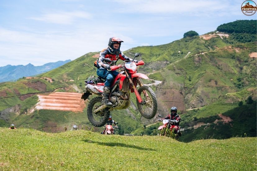 Showing your ha giang loop permit foreigner motorbike slip ensures a quick roadside check.