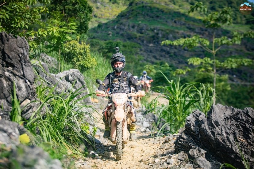 Riding along the northern loop line to answer what is the Ha Giang Loop.