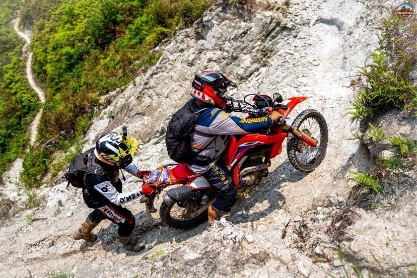 Selecting robust adventure platforms to ensure a mechanically smooth