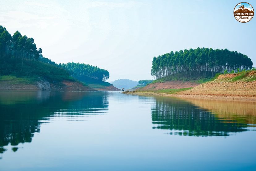 Thac Ba Lake motorbike adventure through Northern Vietnam