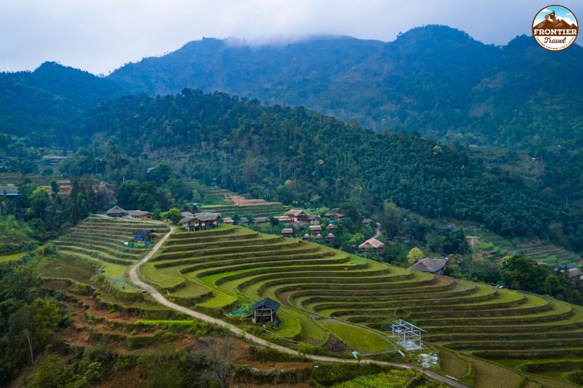 Motorbike adventure through Ha Giang mountain passes