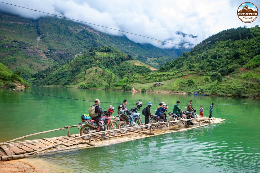 One week motorbike expedition across Ha Giang Province