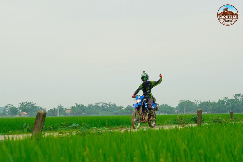Scenic Vietnam motorbike tour seasonal guide