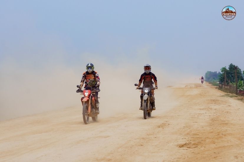 Coastal roads and dunes refresh the journey