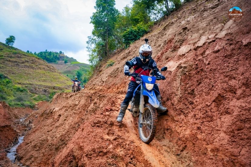 2 days Northwest Vietnam motorbike tours through rugged northern mountains