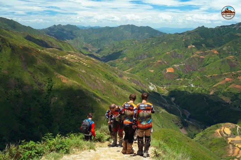 Customize your private motorbike tour in North Vietnam for your inner circle