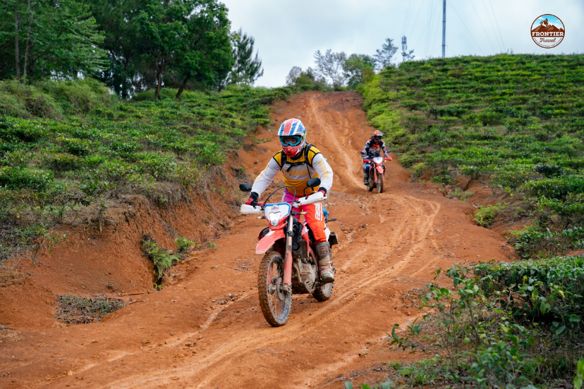 Hai Van pass offers breathtaking coastal views and legendary riding moments 
