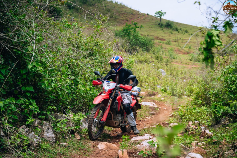Ride legally in Vietnam with a valid license and International Driving Permit 