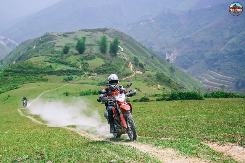 Choose between driving yourself or enjoying the view as an easy rider passenger