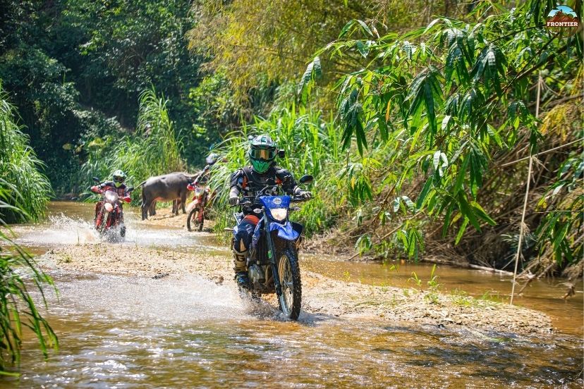 Emergency numbers and local support are vital after a Vietnam road incident