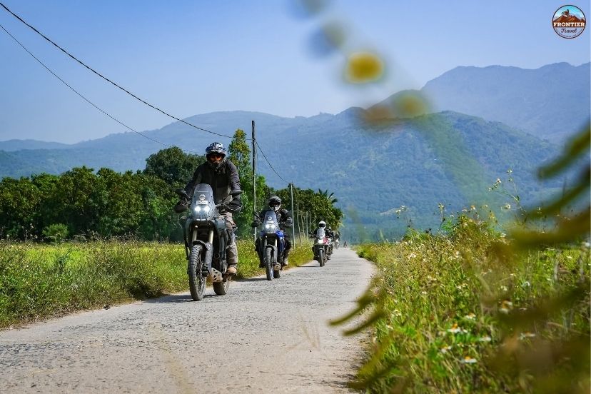 Honda Transalp 750 touring performance on smooth Vietnamese highways