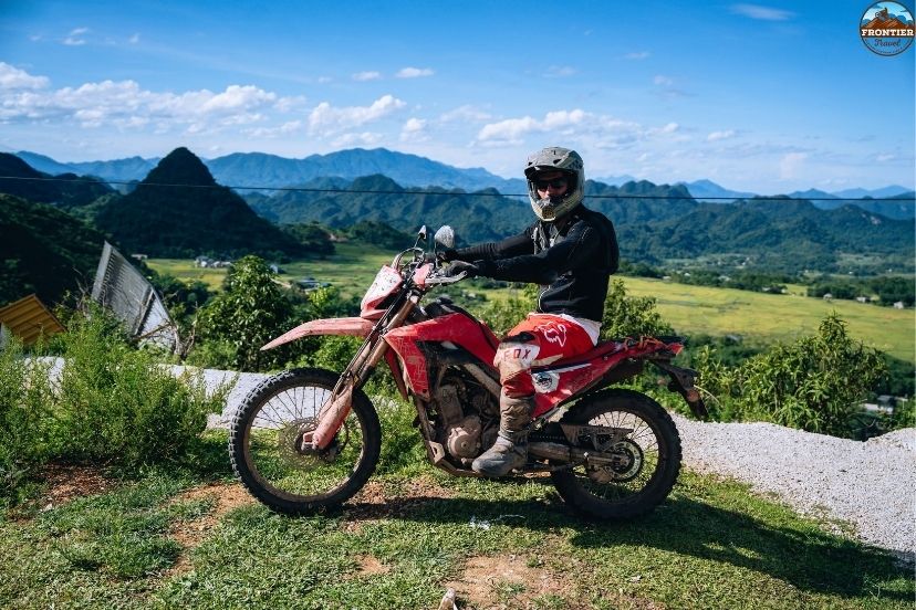 Matching specific motorcycle models with famous Vietnamese touring routes