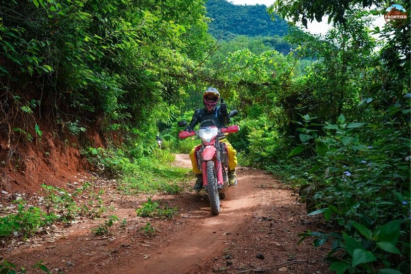 Motorbike riding boots Vietnam mountain terrain help protect riders on steep highland roads