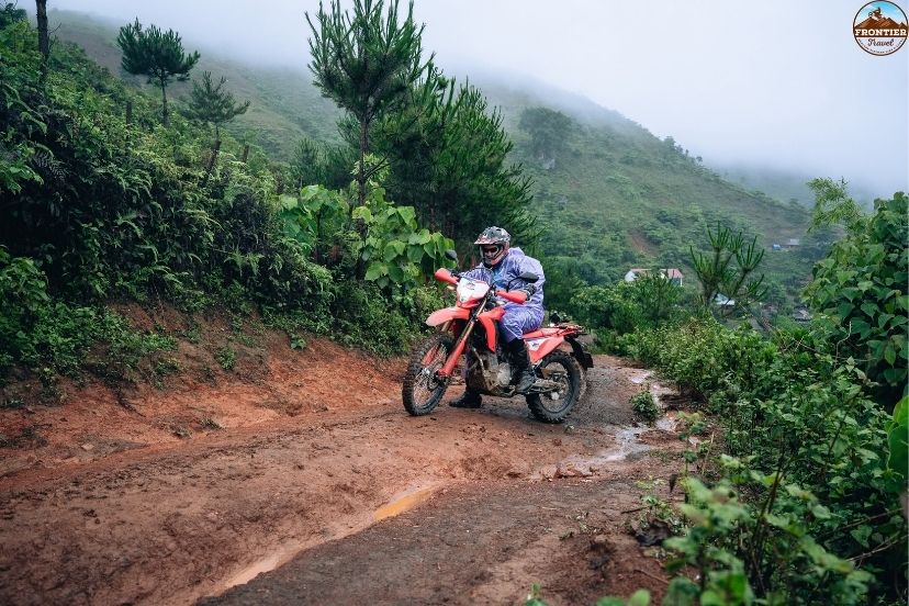 Mountain weather, fatigue, and simple facilities become part of the adventure