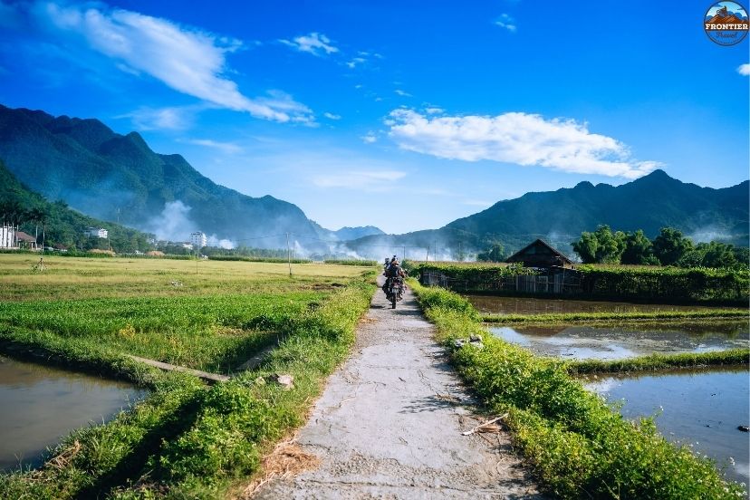 Tour inclusions often cover bikes, fuel, rooms, meals, and guide support