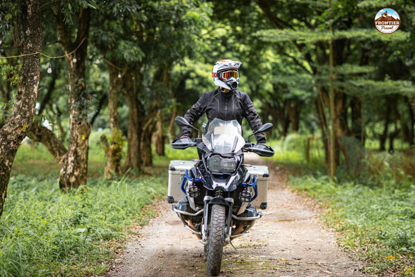 Advanced suspension ensures stability and control 