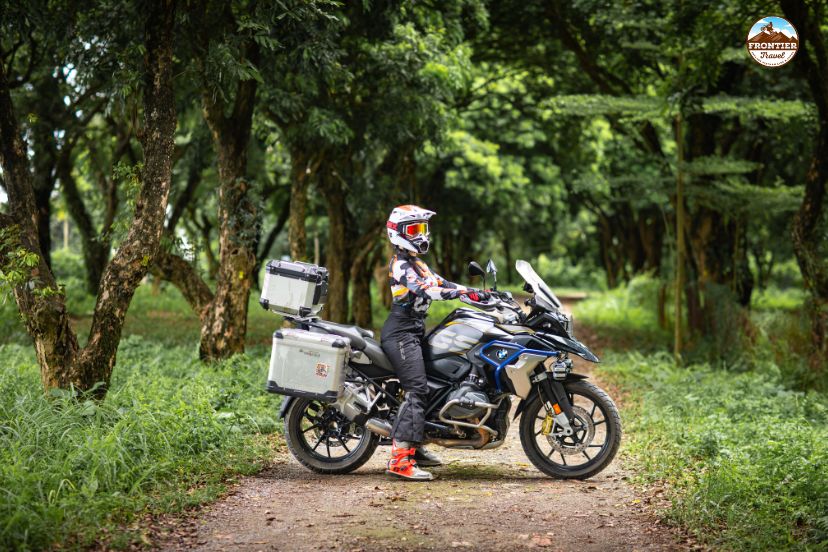 BMW R1250GS vs Yamaha Tenere 700 Vietnam tour experience 