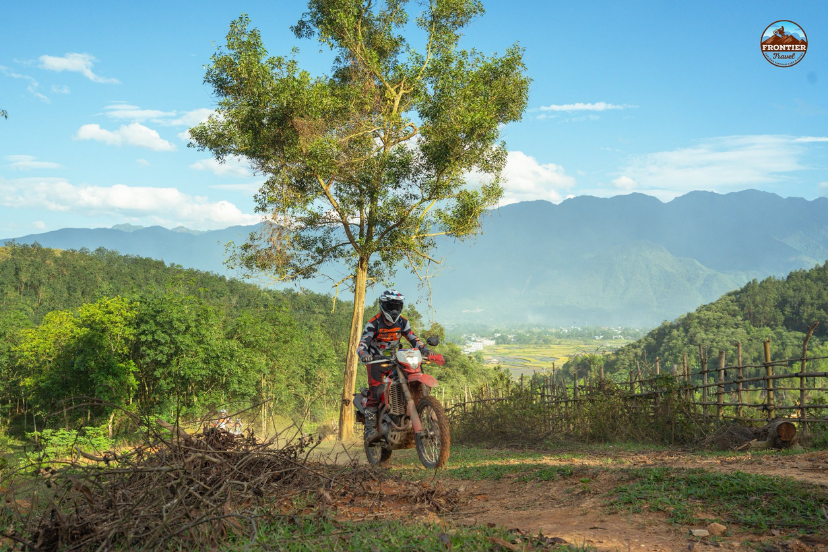 First riding day begins Hanoi countryside escape journey 