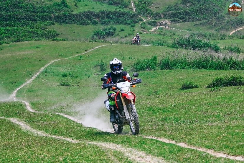 General guide to Vietnam motorbike tour company information