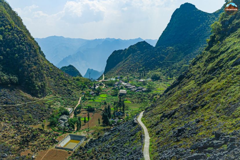 Ha Giang loop scenic motorbike riding view