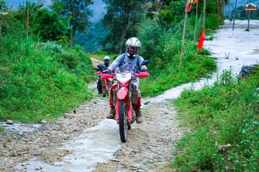 Light dual sport bikes handle tough mountain terrain 