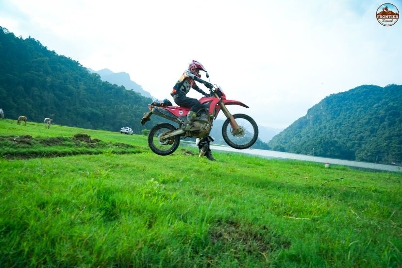 Mountain roads accelerate chain wear through extreme conditions 