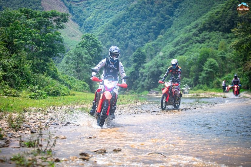 Mu Cang Chai motorbike tour rice terraces amaze travelers 
