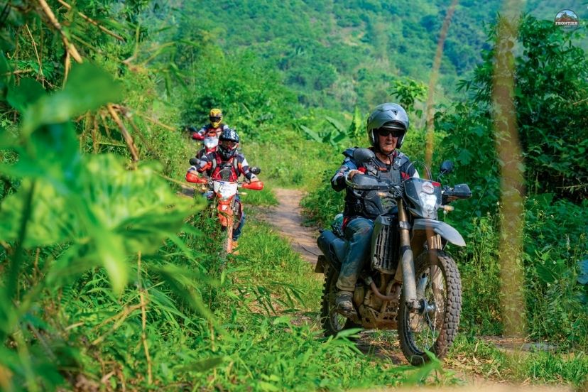 Support systems and controlled pace improve safety for beginner riders